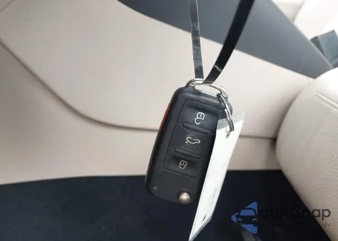 2014 Volkswagen Jetta Sportwagen 2.0L Tdi z USA, uszkodzony, nr VIN 3VWPL7AJ1EM619505